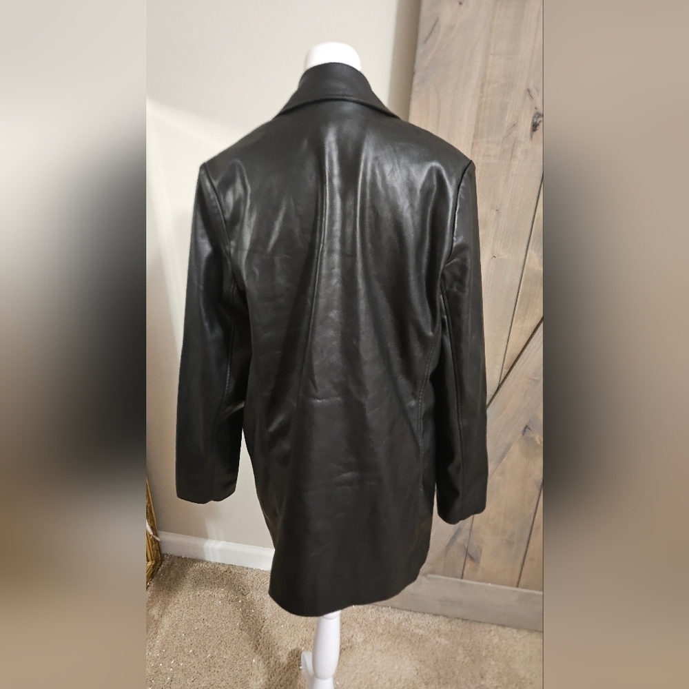TOPSHOP Faux Leather Double-Breasted Blazer Jacket In Black. Size 6 - Picture 16 of 16